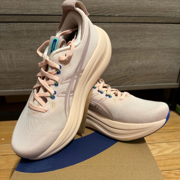 ASICS Women's Gel-Nimbus 28 Light Pink Athletic Shoes - Picture 6 of 7